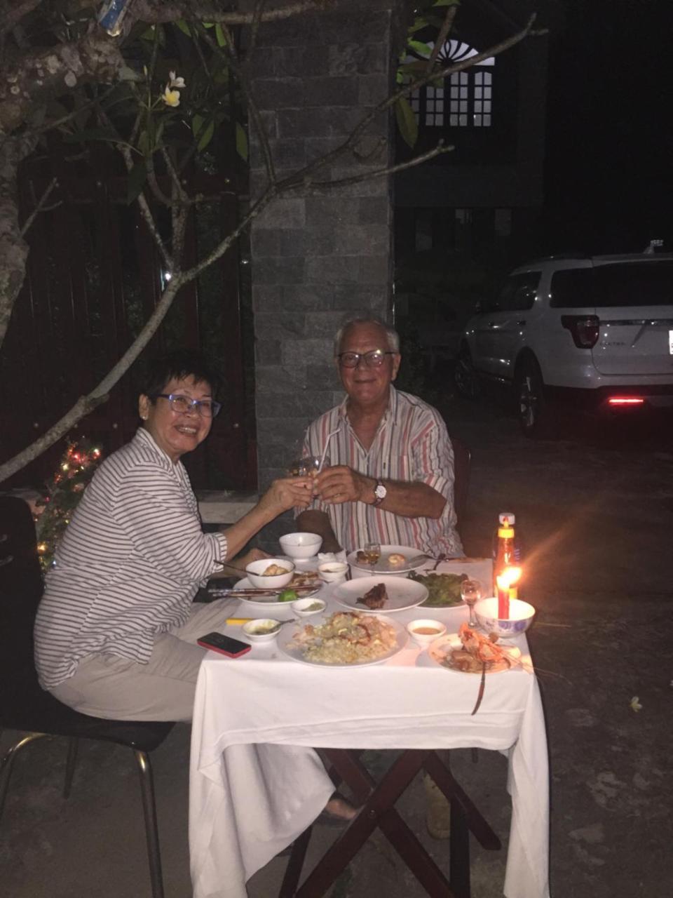 Sao Mai Hotel Cái Bè Buitenkant foto